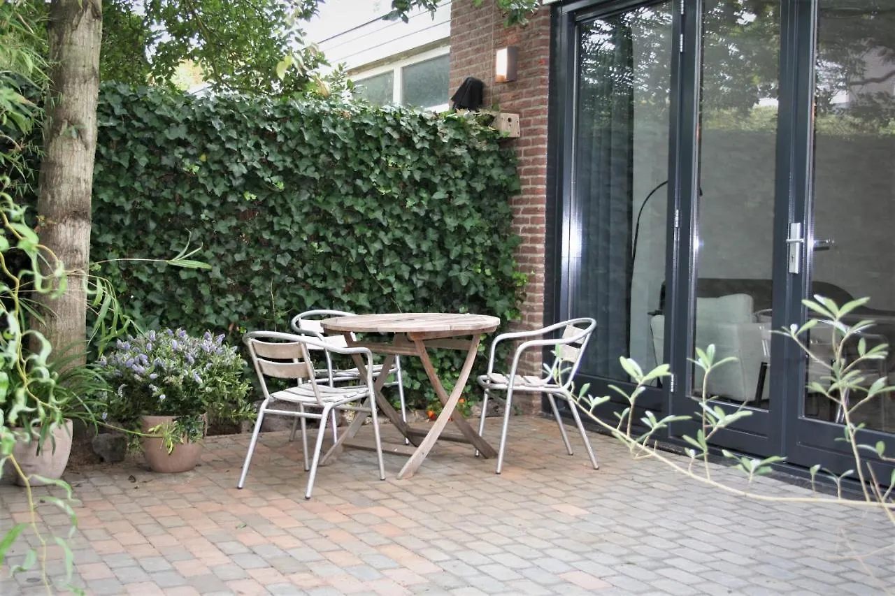 B&B Behind The Tree Hoofddorp